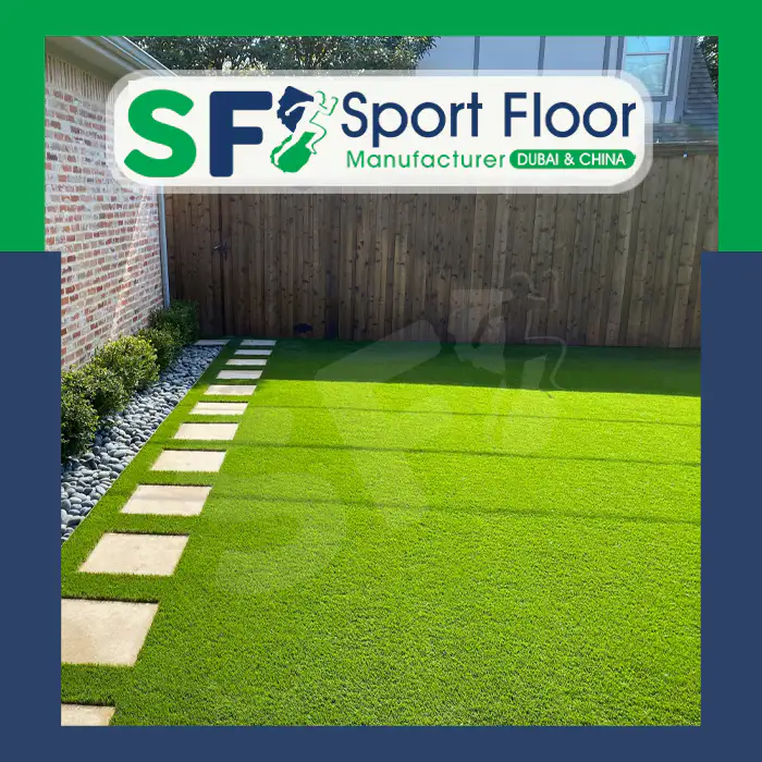 Artificial grass garden combined with stepping stones and decorative gravel